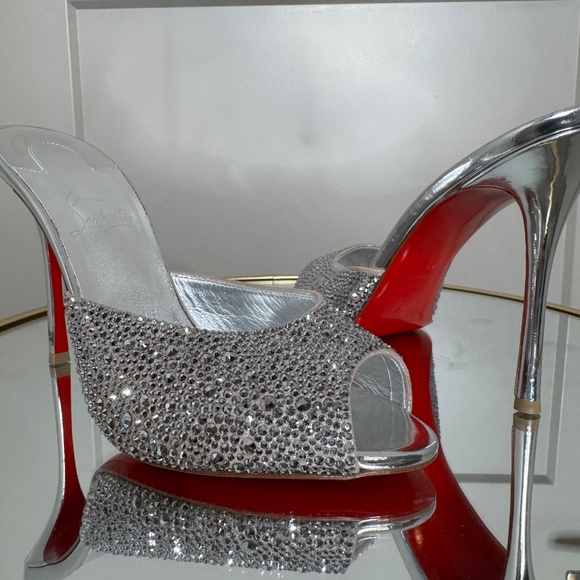 Christian Louboutin Bianca be Platform Pump 40 - Picture 12 of 16